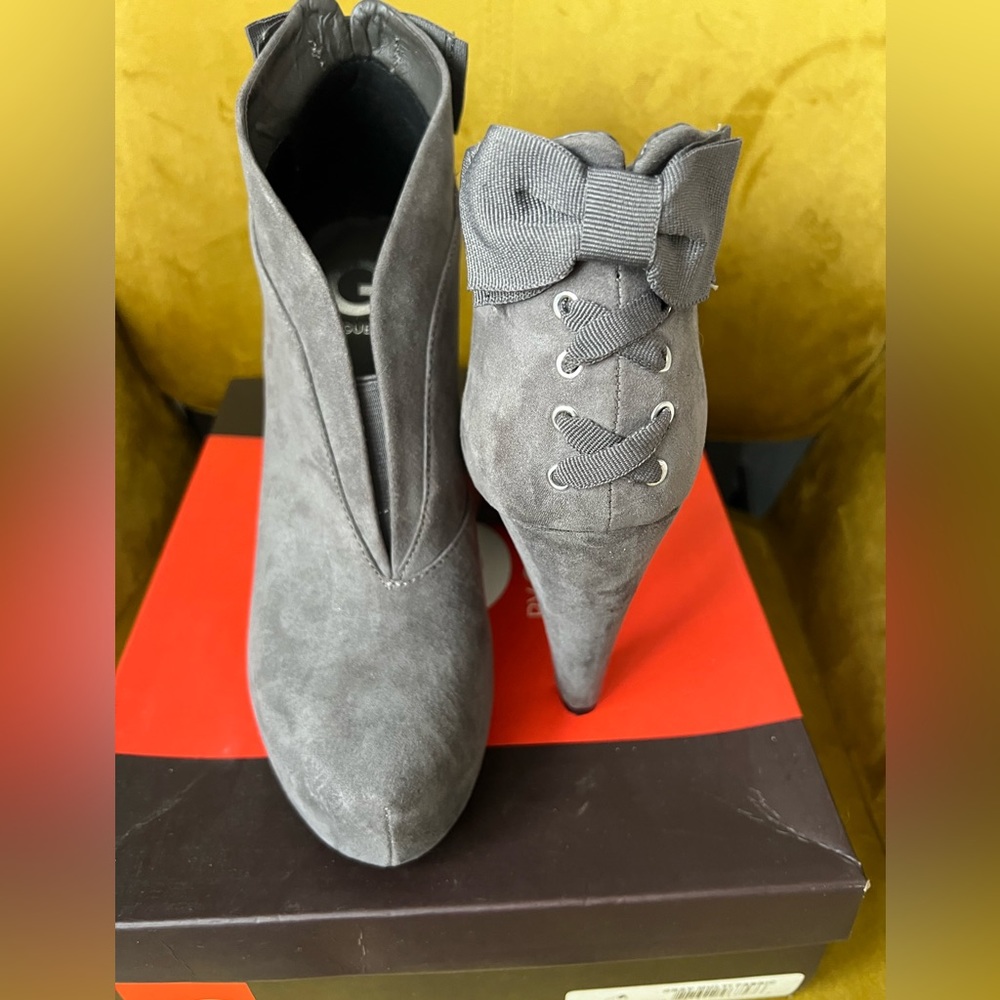 Guess platform heel